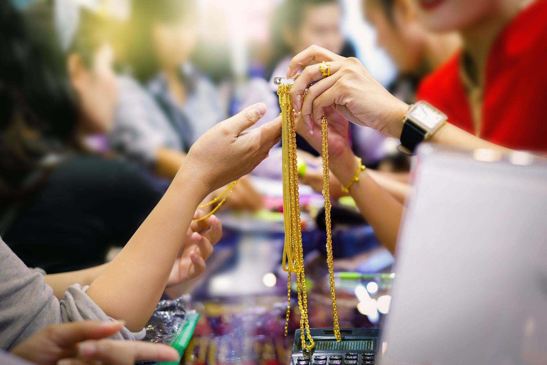 Factors That Affect the Value of Your Gold Pieces: An In-Depth Analysis